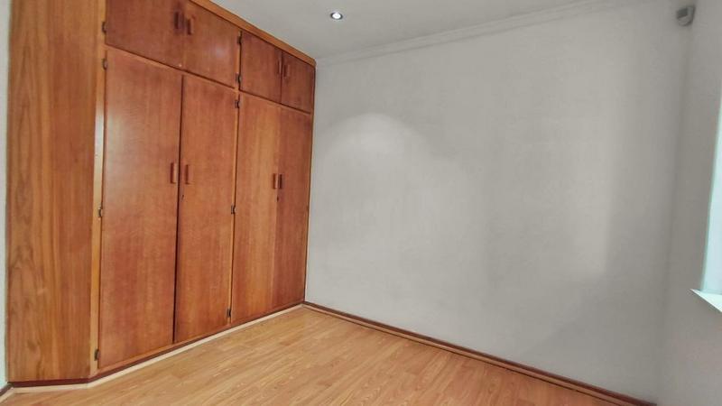 2 Bedroom Property for Sale in Heuwelsig Free State